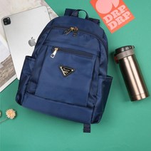 중년여성 심플 깔끔 여행용 가벼운 백팩 엄마 튼튼 배낭 여자 등에메는