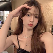 [복숭아차] 잡지 표지 자모 목걸이 여성 고급 디자인 감각 소중 쇄골 체인 레드 달콤 쿠인스