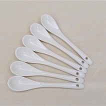 일식 주방용품 양념통 영념병 뚜껑 조미료 항아리 병 고추 칠리 글루타민산 나트륨 소금 조미료와 주방 단일 세라믹 가구, 밀키 화이트 6가지 맛 커피 스푼
