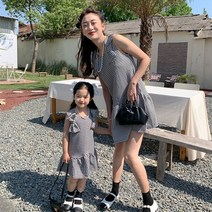엄마랑 딸 모녀 커플룩 체크 민소매 원피스 맘커플 여아 여름 휴가 바캉스 패밀리룩 등하원룩