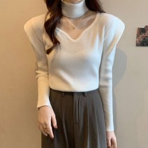 저스트메리드 화이트 브이넥 초커넥 어깨포인트 심플 긴팔 티셔츠 C16
