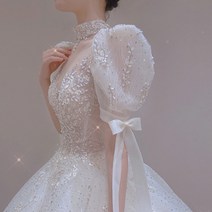 웨딩드레스 퍼프소매 팔뚝커버 비즈장식 셀프 촬영