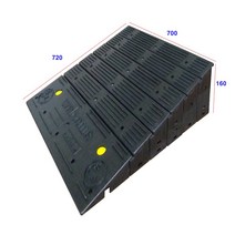 차량진입판 경사로 : 700-620-140 PE (칼블럭 포함) 휠체어경사로 대차경사로 운반수레 진입판 차량진입판 경사판 경사로 턱진입판 경계석턱 진입로턱