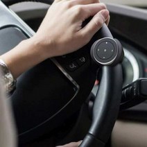 핸들장착 블루투스 리모컨 아이패드 원격제어 무선 휴대폰 음악 볼륨 통화 전환 다기능, FREE, 02.블랙 리모콘+거치대