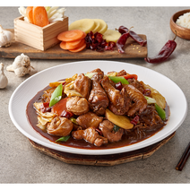 참신한 맛있는 밀키트 간편조리 무항생제 국내산 생닭 야채 무색소 특허 소스로 장인의 손맛을 낸 지역 먹거리 안동 찜닭 반마리(2인분) 한마리(4인분), 2.안동찜닭 한마리(4인분)