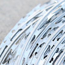 한반도철망 압착윤형철조망 지름60cm 100cm 압착코일 지름28cm, 압착코일철조망 28cm X 8M