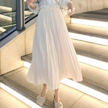 하늘거리는 쉬폰 소재 플리츠 롱스커트 봄코디 스커트
