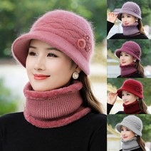 데일리비 따뜻한 샤인 코사지 중년 겨울모자 챙모자 넥머플러 세트
