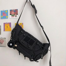레저용 소지품수납 나일론 남자슬링백 옆으로매는가방 텀블러 대학생룩 산책