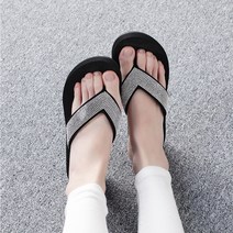 류앤샵 블링블링 통굽 큐빅 쪼리 발편하고 쿠션좋은 보석조리 굽 4cm