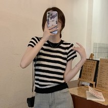 플로티에 라운드넥 스트라이프 패턴 니트 티셔츠 FL2K108574