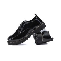 남성 바리스타 연주회 콩쿨 애나멜 로퍼 구두 기본