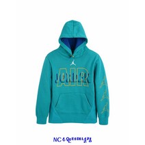 플레이키즈프로(NC수원터미널)2022년 겨울신상-쥬니어사이즈(140-160 )-플리스(기모)소재-조던 그래픽레터링과 캥거루포켓으로 포인트를 준 후드티셔츠(N224SW367P-EG)