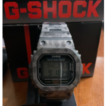 Casio G-Shock 풀 메탈 GMWB5000D(카모 케이스) DW-5600E 내장 .