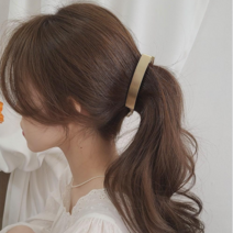 (초콜리트쥬얼리) 플루디아 메탈 바나나 집게핀 2color