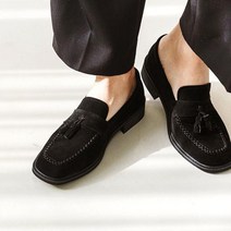 남자 발볼넓은 세무 스웨이드 테슬 로퍼