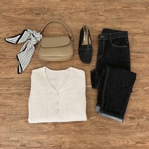 여자 카멜리아 브이넥 페이커 진주 단추 골지 니트