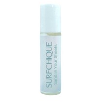SURFCHIQUE Tropical Beach 퍼퓸 오일 롤온 향수 코코넛 바닐라 노트 망고 및 파파야 터치 포함 - 샌드 인 유어 시트