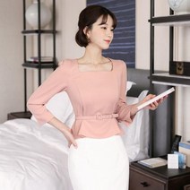 시크라인 라운딩 스퀘어넥 크롭 페플럼 블라우스