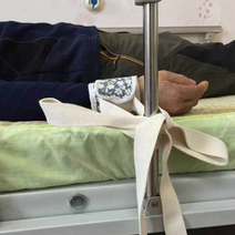 요양보호사가 판매하는 슬로우케어 손 억제대 묶기형 고급형