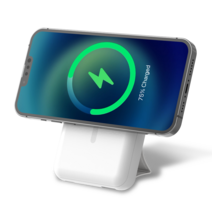 iLakia 10 000mAh 맥세이프 호환 마그네틱 무선충전 스탠드형 고속충전 보조배터리 LK-P10S, 화이트