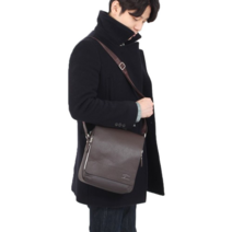 오너클랜 남자 브라운 천연가죽 크로스백 30대 데일리 가방