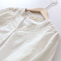 펀칭블라우스 레이스 여자 벌룬 아일렛 자수 브라우스 예쁜 빅사이즈 반팔 셔링 쉬폰 빅카라 셔츠
