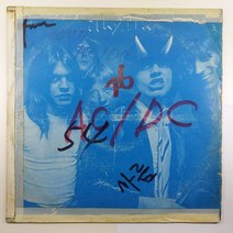 (중고LP 물세척)(빈티지 인테리어용) AC/DC/ HIGHWAY TO HELL/ 자켓 테이핑 전면에 글씨 있음 파손은 수선함/ 음반 재생 가능 하다 튐 현상 잡음 있음