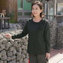 쉬즈마담 T56961 플라워 어깨수장식 블라우스/엄마옷/60대/50대