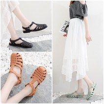 슈가범벅 올여름 패션아이템 미끄럼방지 발편한 아쿠아 슈즈 젤리샌들 장마대비 스트랩 젤리플랫슈즈