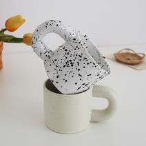 뭉퉁 손잡이 카페 예쁜 감성 도자기 머그컵 머그잔, 베이지