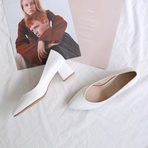 국내제작 발편한 빅사이즈 V 컷팅 펌프스 5cm 여성 구두