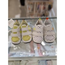아가방[동아쇼핑점] 여름이월40% 유아 아동용 남아여아 여름신발 걸음마신발 뻭빽이 /땀참없는 통풍잘되는메쉬소재 우리아기첫걸음마 가볍고 신고 벗기 편한 메쉬 삑삑이 로건메쉬운동화