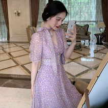 꾸안꾸룩 여름 여성 롱 원피스 바캉스룩 허니문 꽃 쉬폰 드레스 연보라 목 스카프 퍼프 소매