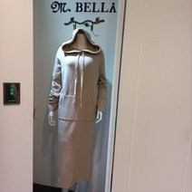 엠벨라 NC경산점 발랄한 후드 롱 원피스 MBUW11O007