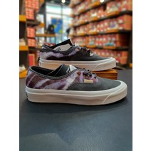 반스 어센틱 44 디럭스 애니멀 사파리 멀티 VN0A54F2448 남녀공용스니커즈