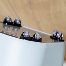 내구성강한 이동식미니바퀴 4pcs 무타공 스티커 부착형 가구바퀴 소형가전 쓰레기통, 화이트(white)4pcs