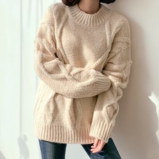 아모르데이 여성용 데일리 플럼 올티 꽈배기 루즈핏 케이블 유니크 반폴라 라운드넥 스웨터