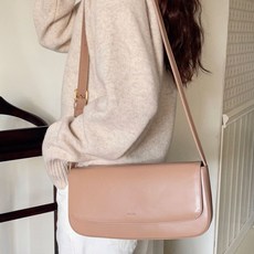 지젤리나 LILY BAGUETTE BAG