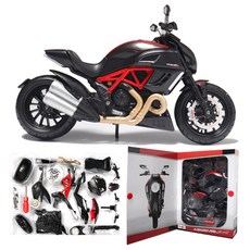 Mysto 1:12 Dugarty Diavel 碳摩托車組裝套件 黑色 紅色 25.5 x 18.5 x 5.5 cm, 1套