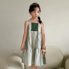 LITTLE RABBIT 女童款C綠色度假家庭款連身裙