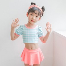 여자아이래쉬가드