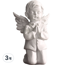 禱告的天使裝飾少年, 3個