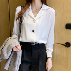 블라우스
 라라티나 여성용 블스퀘 루즈핏 브이넥 카라 골드라인 버튼 고급 심플 블라우스
