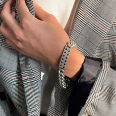 남자써지컬팔찌