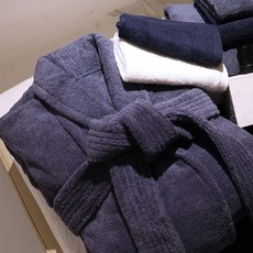 글래드배스로브