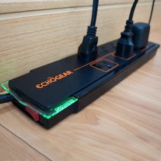 Echogear 8 콘센트 서지 보호기 전원 스트립-슬림 한 디자인으로 전체 TV 사무실 또는 게임 설정에 전원, 1
