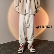 톰브라운스티커