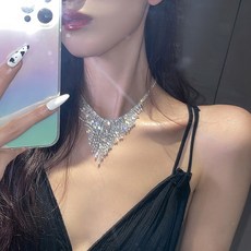 다왕 JesZC334 삼각 큐빅 빛나는 태슬 초커 목걸이