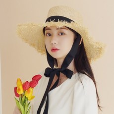 e66c541b4dfa919badb9951340bb08621c0132a2d18dde7d406a3fe36d27.jpg